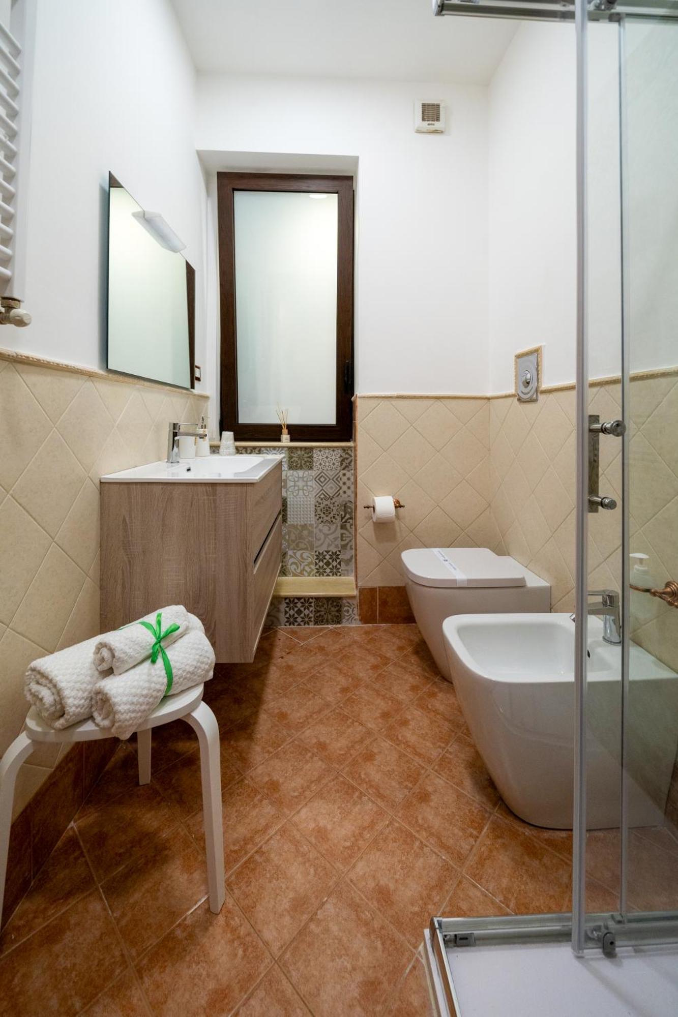 E Dintorni - Valentino Apartment *